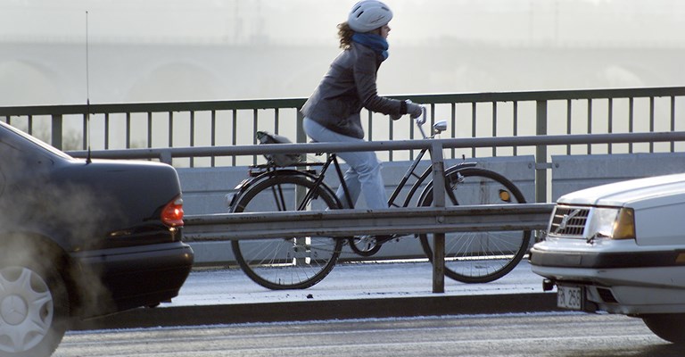 Nationellt ökar cykelhjälmsanvändningen till 46%, men dit är det långt kvar för Sörmland 